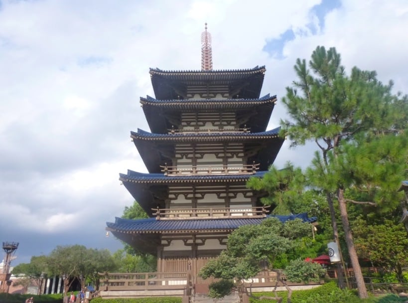 Visiting Japan at Epcot With Teens www.extraordinarychaos.com