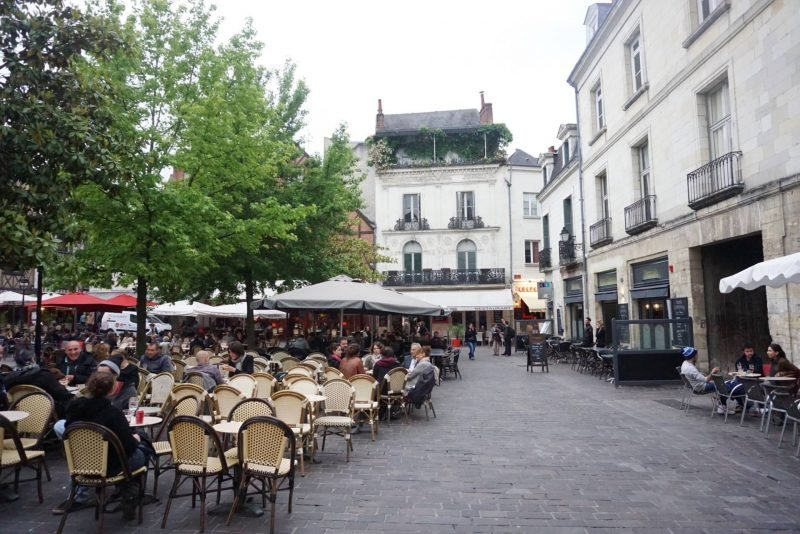 Place Plumereau in Tours, Loire Valley 11