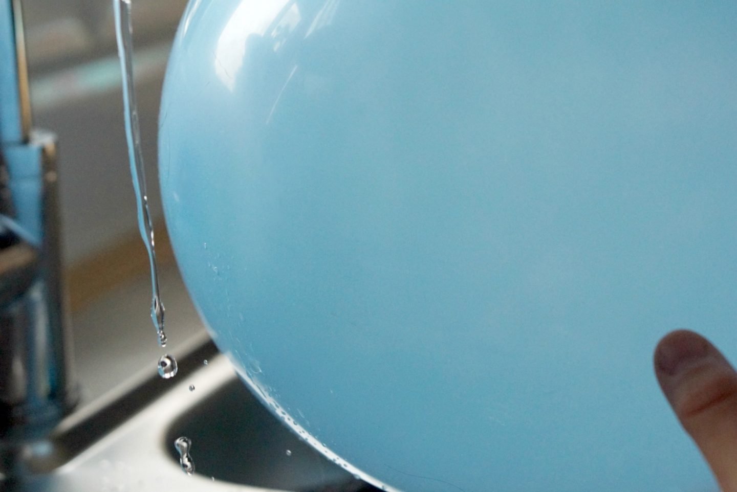 A cool but easy science experiment, how to make bendy water with Terrific Scientific 6