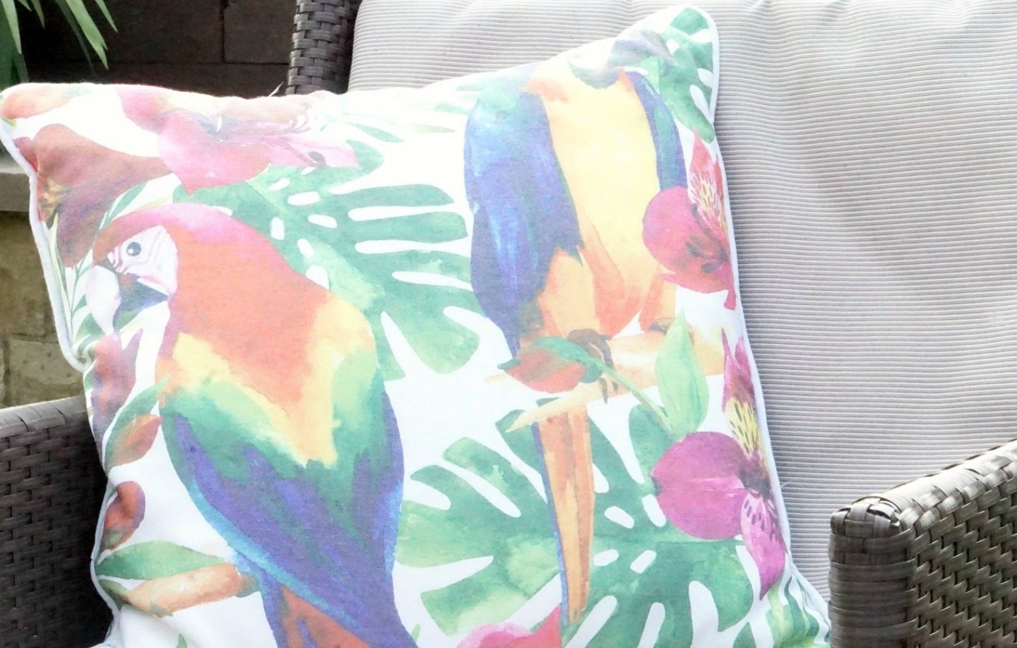 A Parrot Cushion And Summer Dining With TKMaxx www.extraordinarychaos.com
