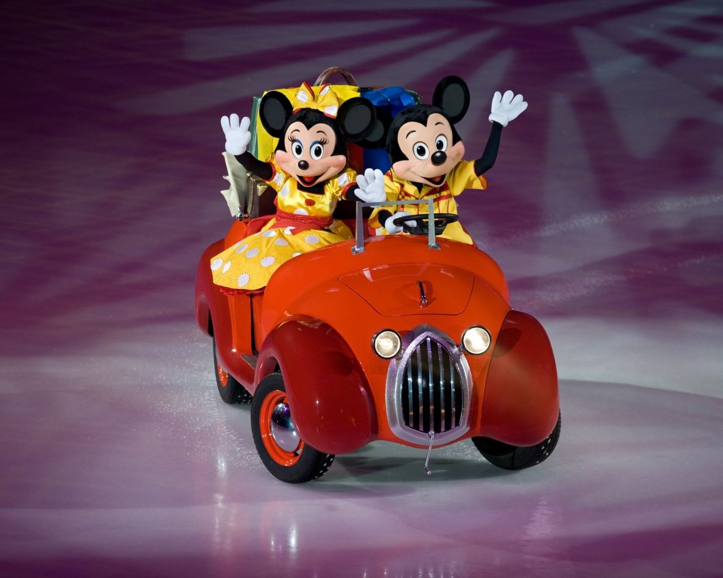 Mickey and Minnie, World of Enchantment, Disney On ICE