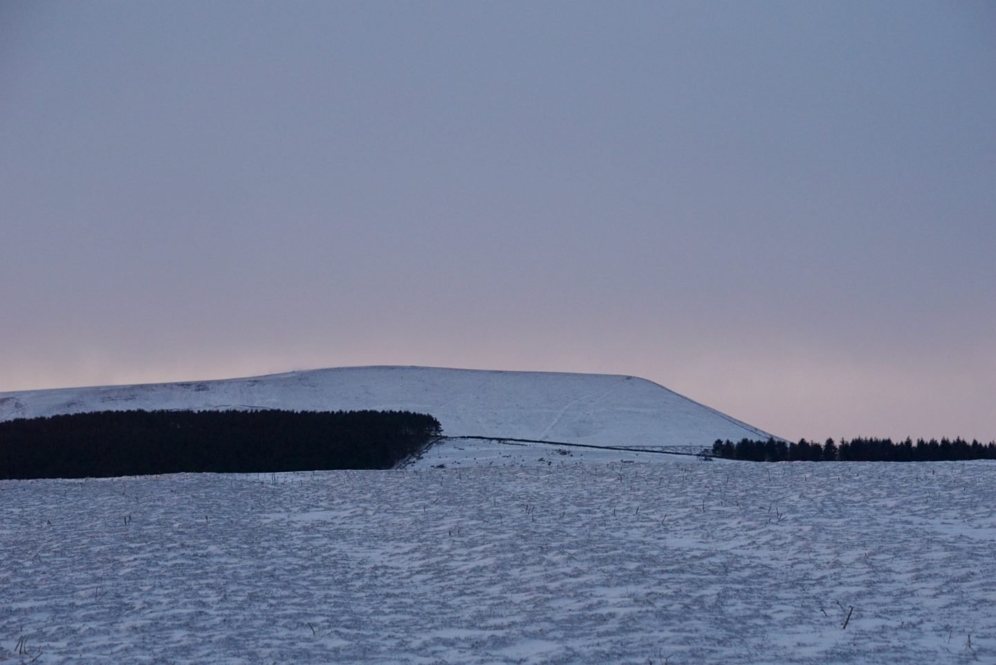 Pendle Hill in the snow at sunset www.extraordinarychaos.com