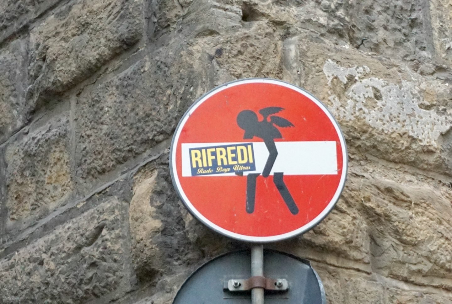 No Entry Sign street art in Florence www.extraordianrychaos.com