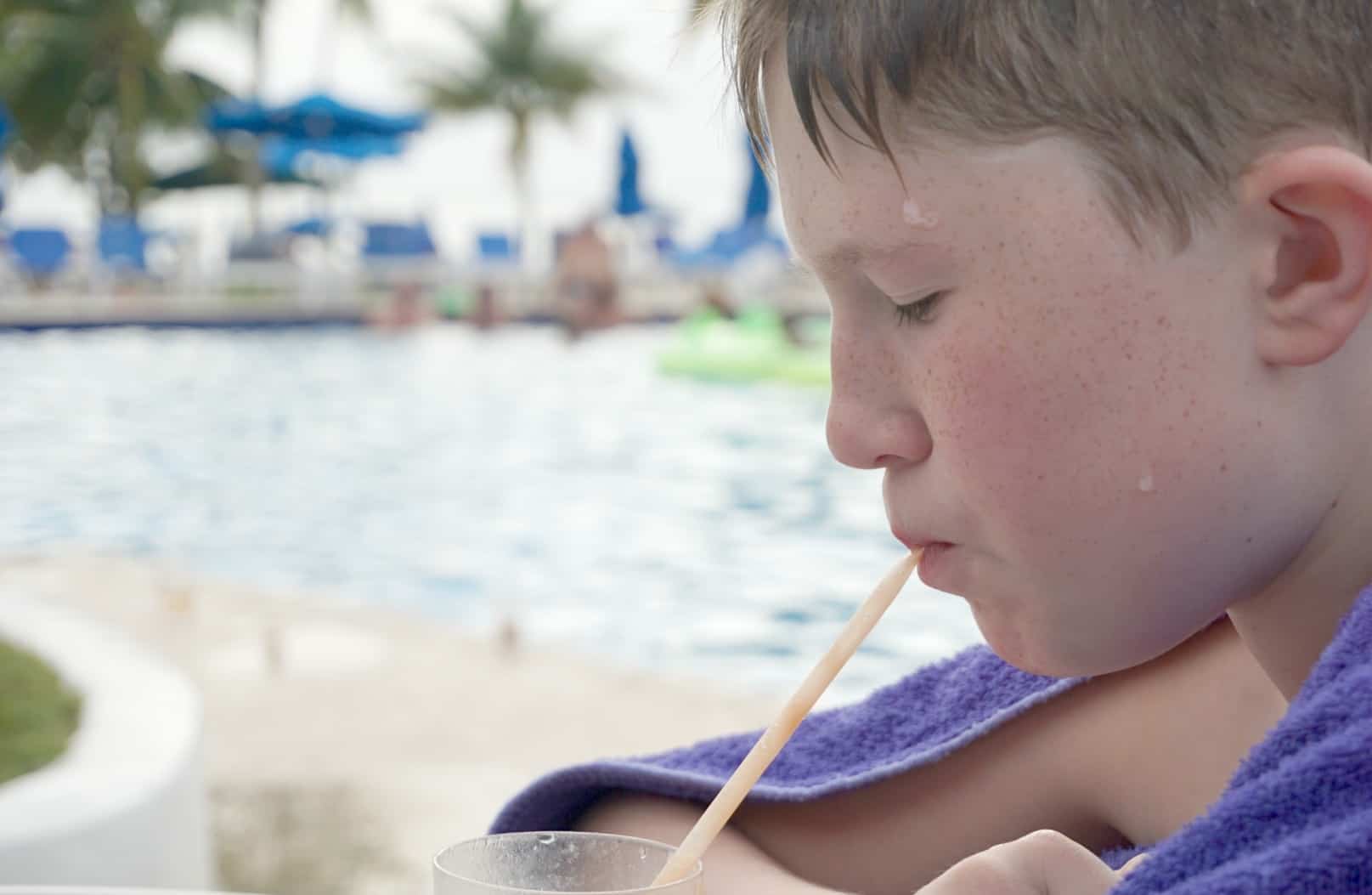 Drinking smoothies around the pool at Elite Island Resorts