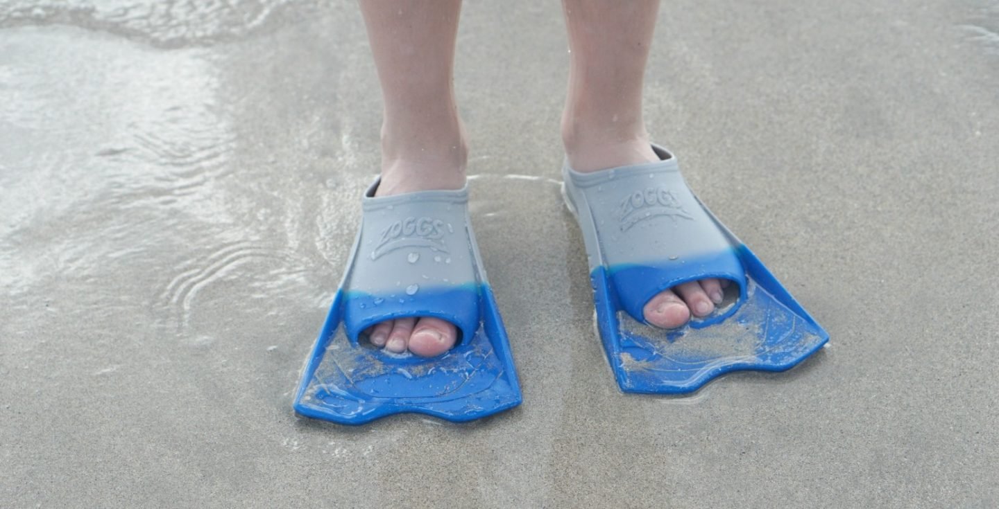 Zoggs Flippers perfect for beach holidays www.extraordinarychaos.com
