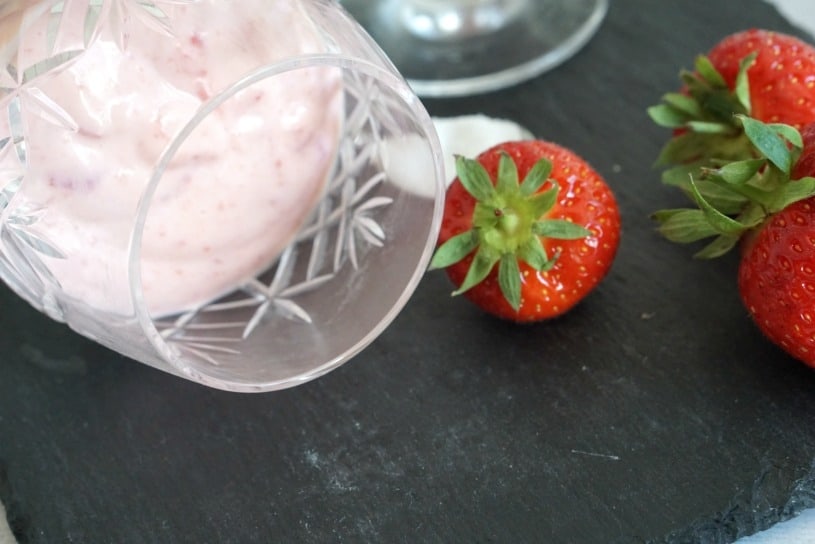 Easy slimming world strawberry mousse www.extraordianarychaos.com