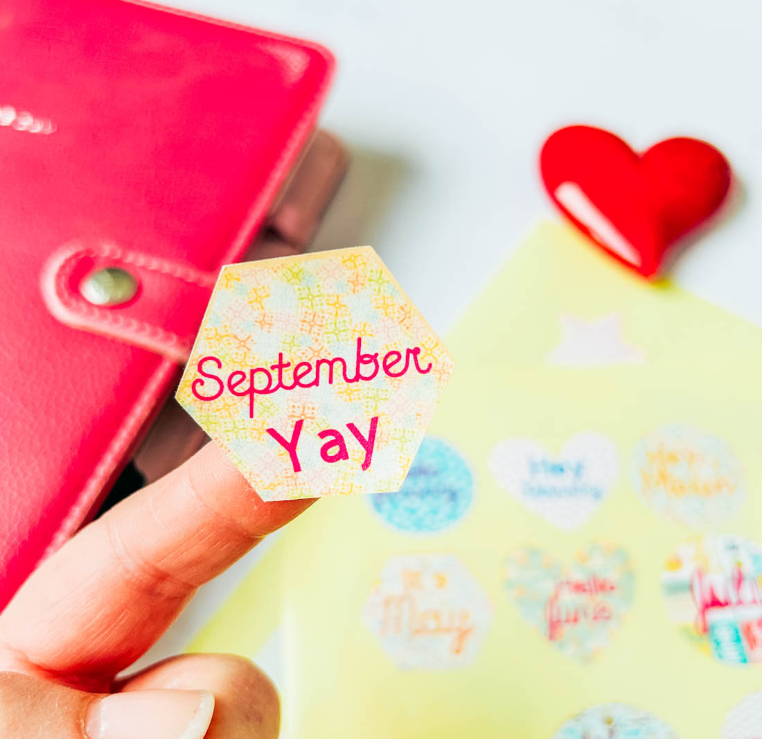 How to make planner stickers with Cricut Design Space