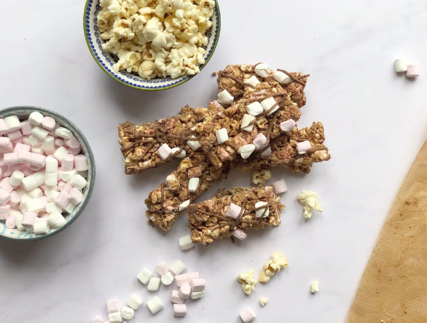 How to make homemade snack bars for a family treat