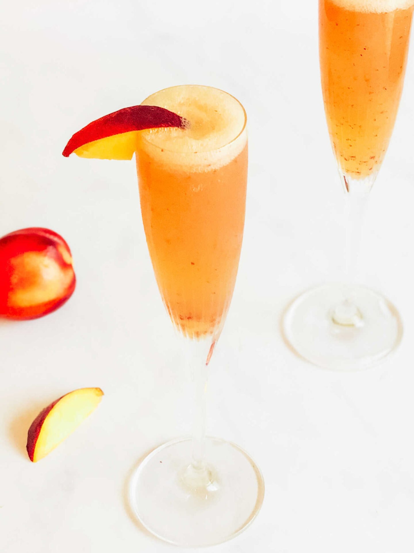 Easy peach cocktail to make at home