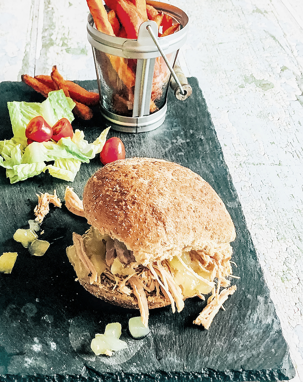 Easy slow cooker pulled pork with spices