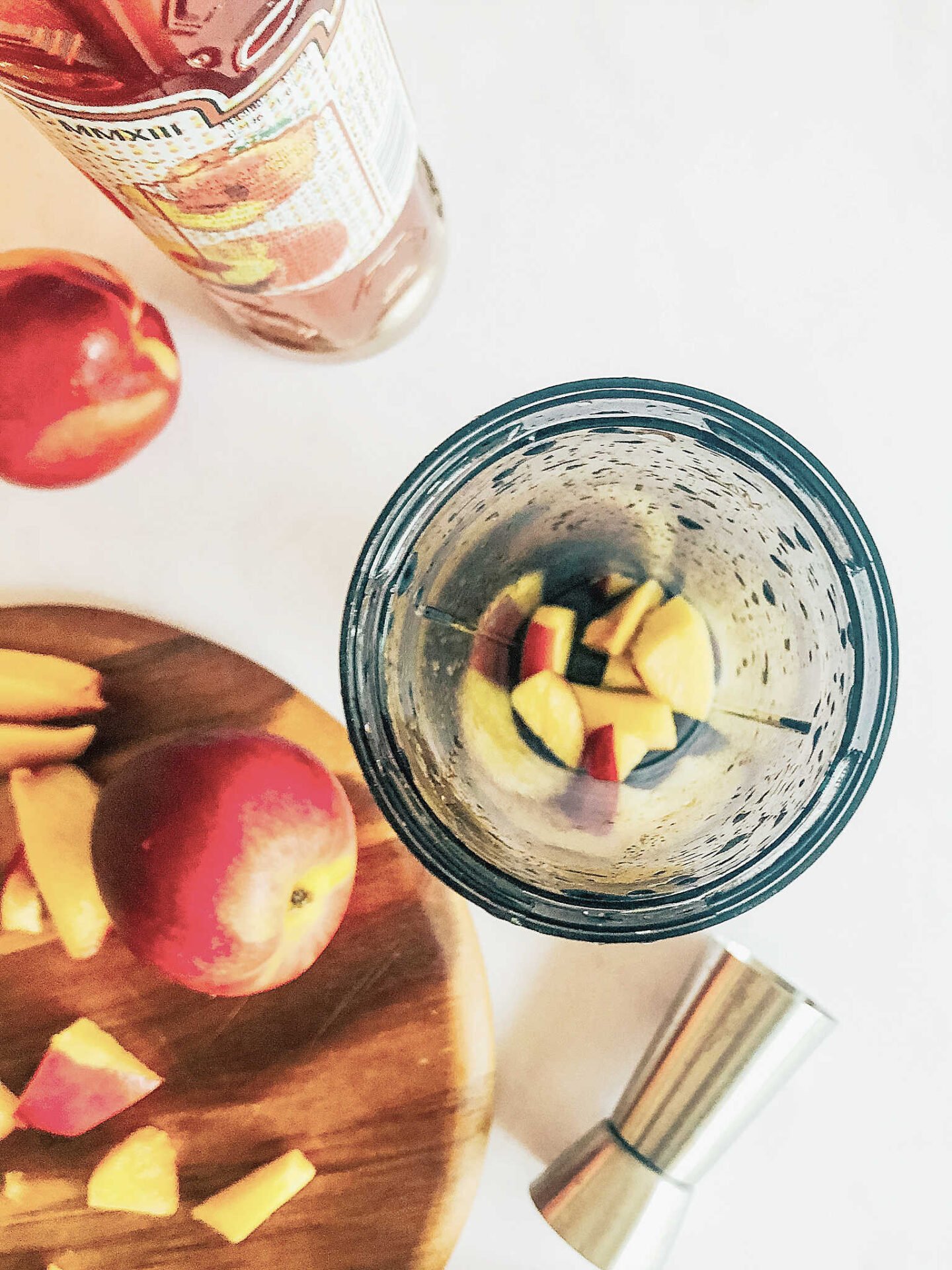 chop 1 peach into small chinks and place in a blender