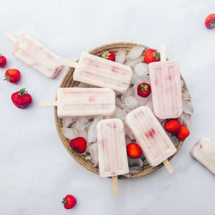 Easy Recipe For Frozen Strawberry Yoghurt Ice Lollies
