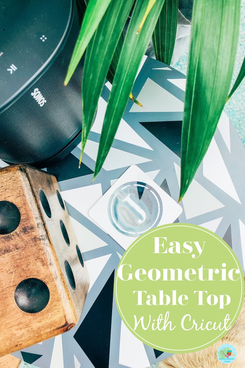 How to make a geometric table top with Cricut