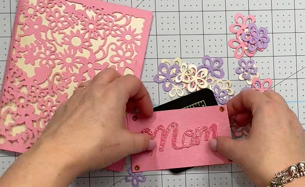 Glue the Mum or Mom difectly onto the card