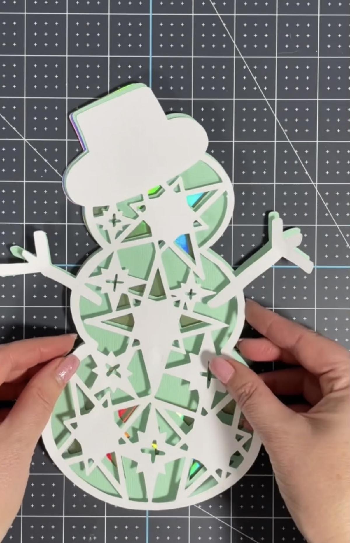 How to build a layered snowman mandala
