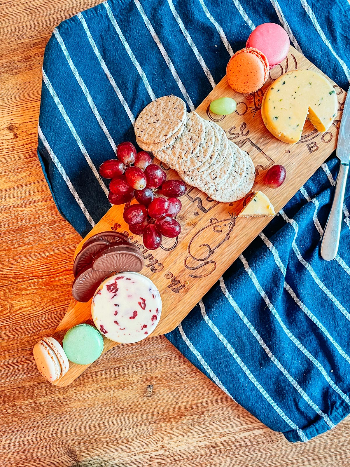 How to make a personalised cheese Board