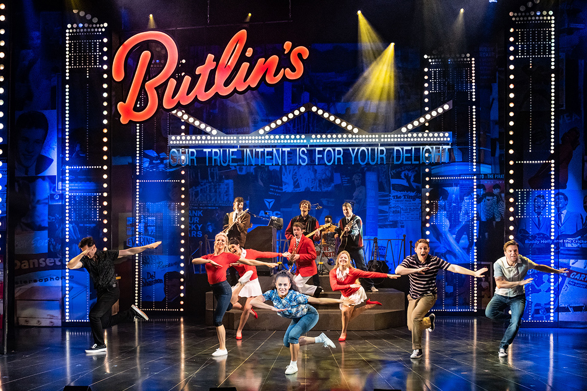 Review Dreamboats & Petticoats Manchester, Palace Theatre