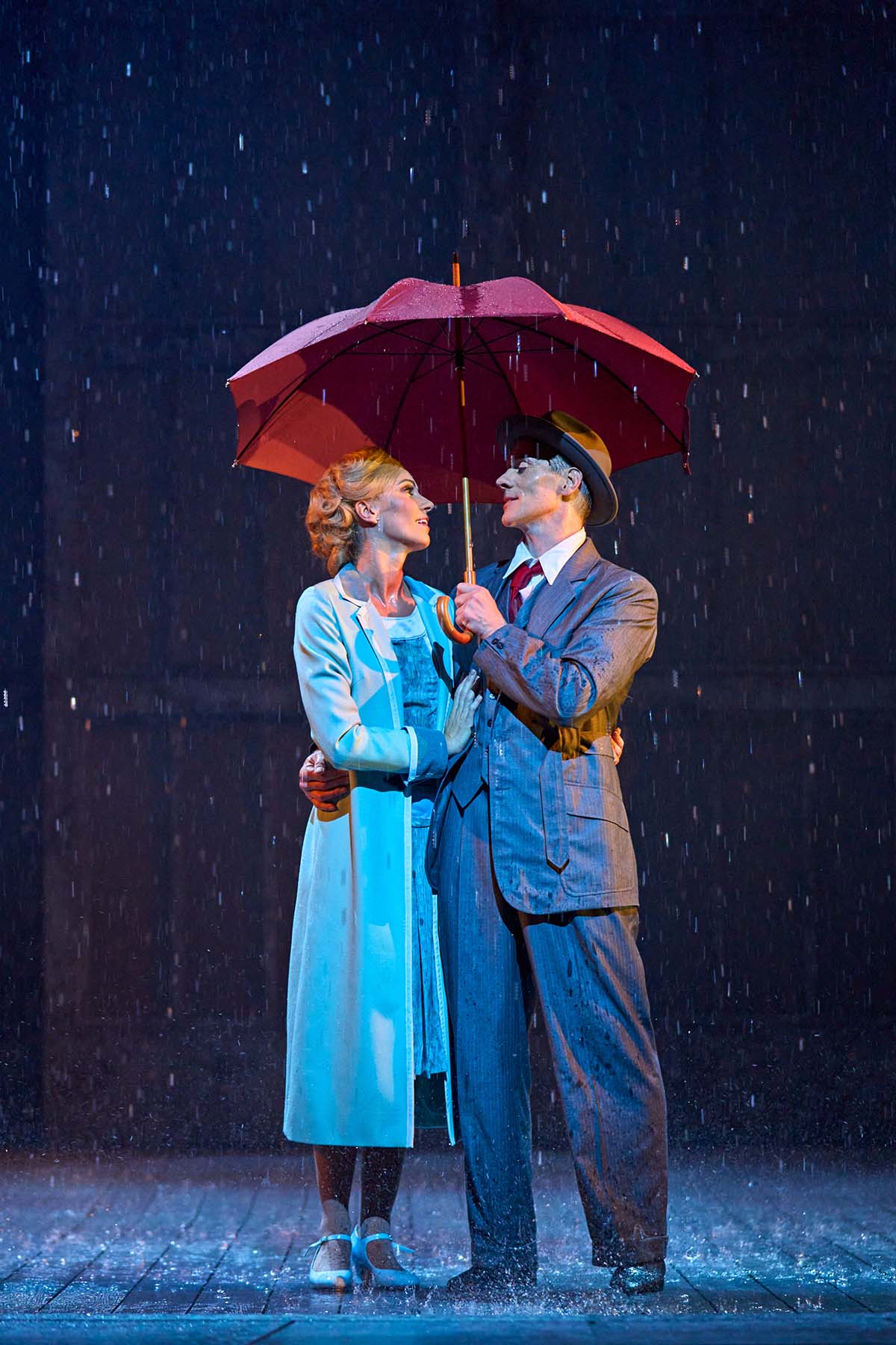 Charlotte Gooch and Adam Cooper in Singin' in the Rain