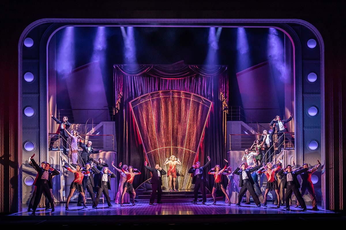 Review, Anything Goes Uk Tour Manchester 2022