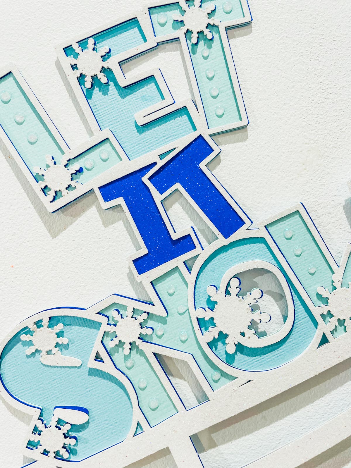 Let it snow SVG for Christmas Crafting