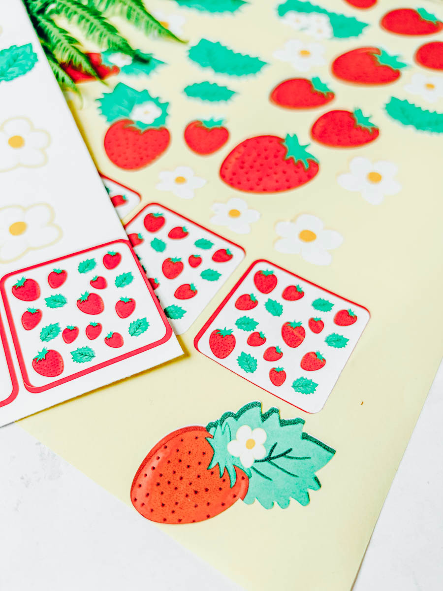 Free Cute Strawberry PNG Printables for scrapbooking
